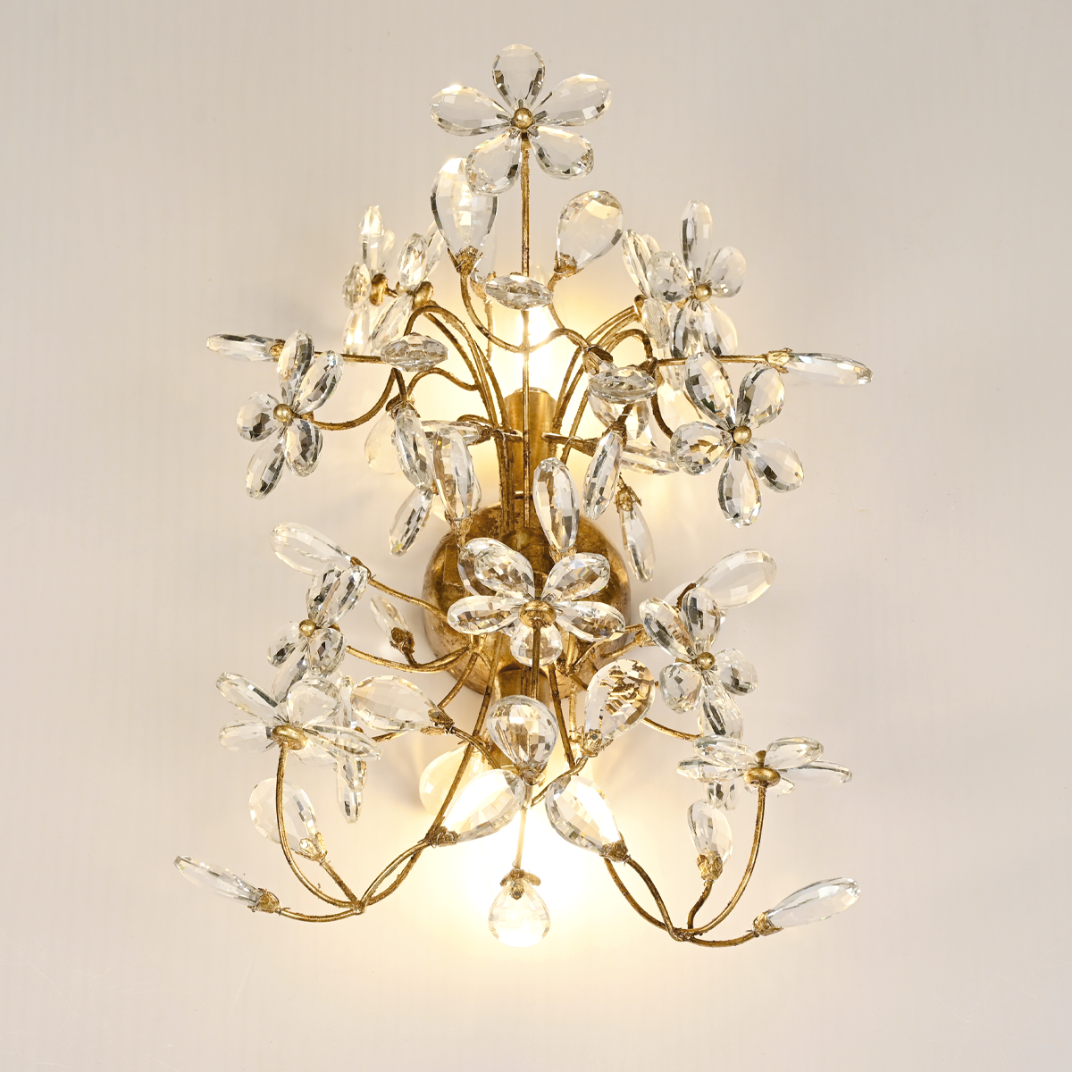 Delicate Crystal Flowers Fiore 2-Light Stylish Wall Sconce